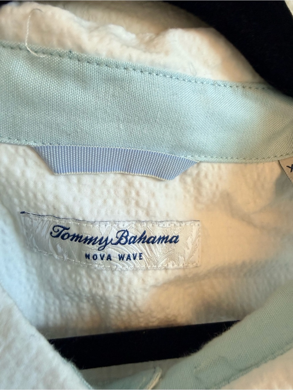 EUC Tommy Bahama White Short-Sleeve Button-Down Shirt - Picture 2 of 6